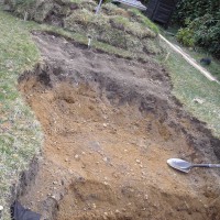 Photo Thumbnail #3: Starting the shovelling. Leaving narrow ledge...