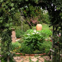 Photo Thumbnail #15: Entry to Flower Garden from Rubble Patio