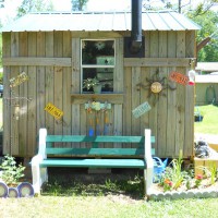 Photo Thumbnail #2: Side of shed