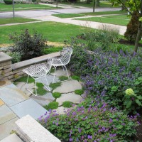 Photo Thumbnail #5: Irregular bluestone sitting area