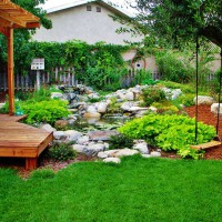 Photo Thumbnail #3: An inviting backyard