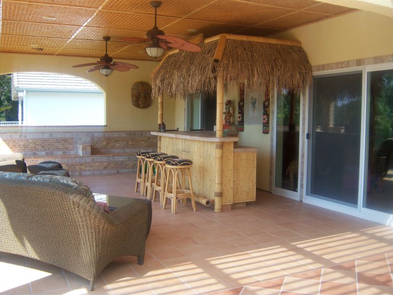 Tiki Bar