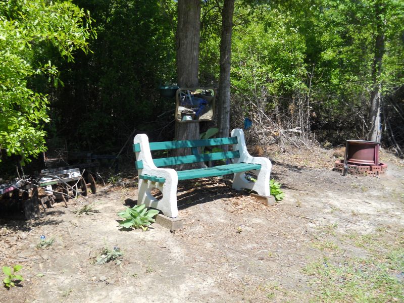 A lonely bench