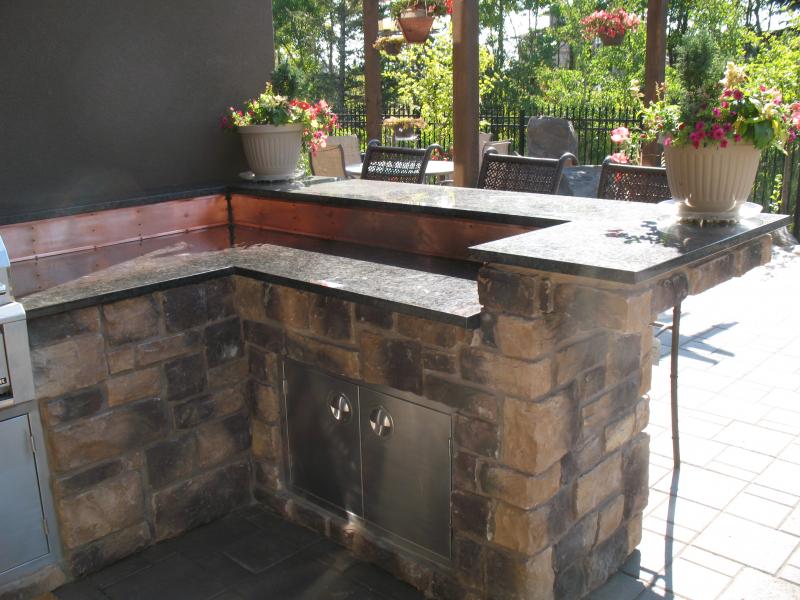 Landscaping Ideas & Garden Ideas > Outdoor Kitchens: Rock On!