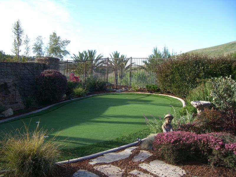 Putting Green In Backyard