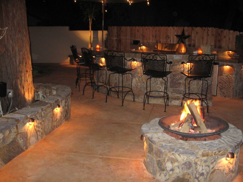 Outdoor Kitchen & Firepit