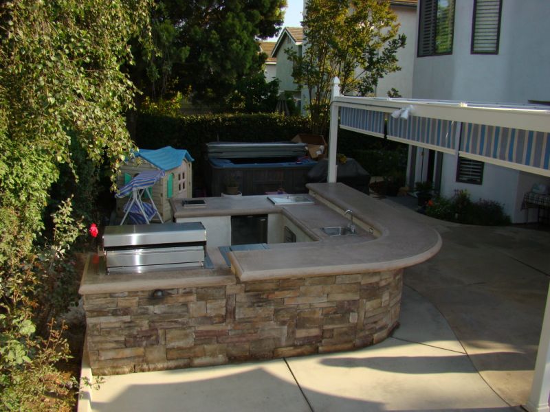 Outdoor Kitchen Island Poured Concrete Countertop