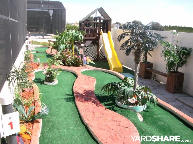 Mini golf family backyard